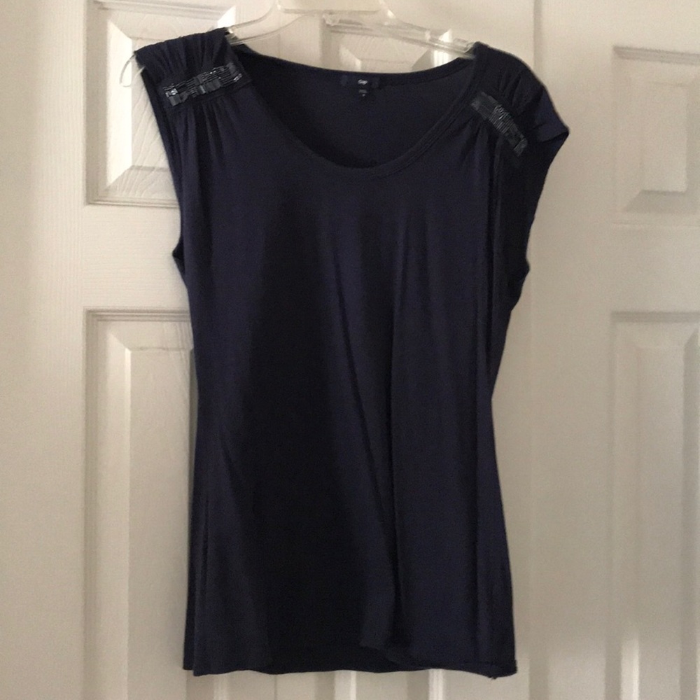 Blue cap sleeved top